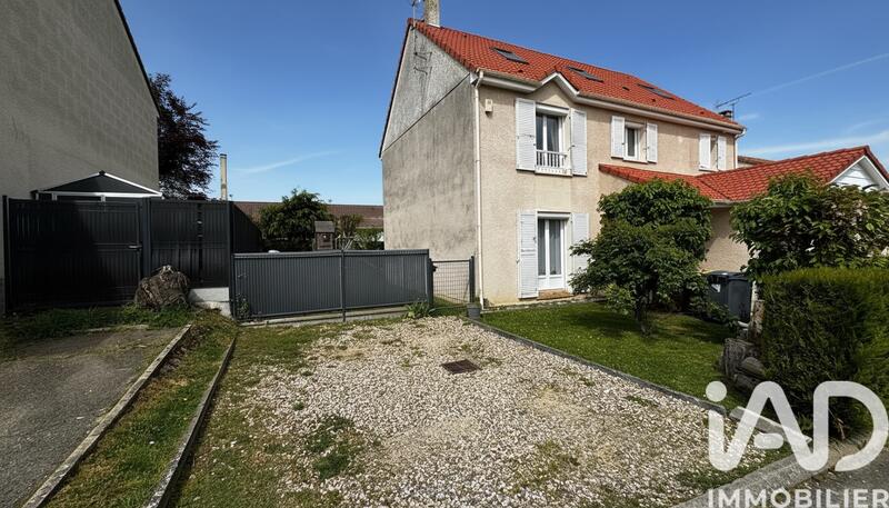 Maison - 166 m² - 8 pièces