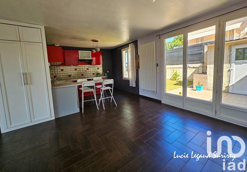 Maison - 95 m² - 5 pièces