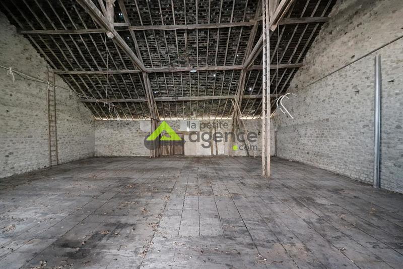 Ferme - 200 m² - 1 pièce