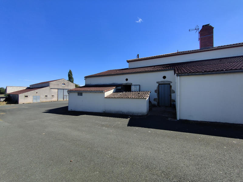 Maison - 192 m² - 6 pièces