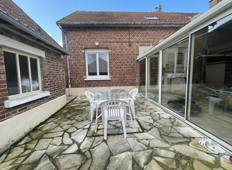 Maison - 98 m² - 4 pièces