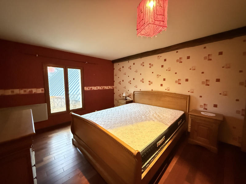 Maison - 313 m² - 14 pièces