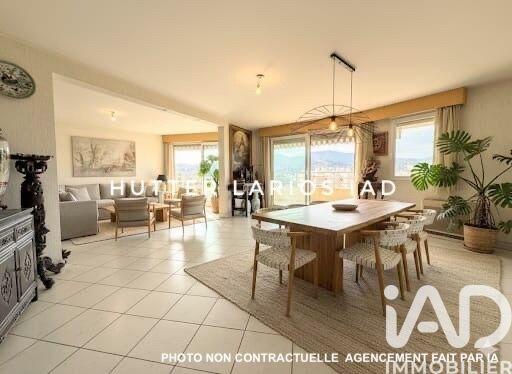 Appartement - 110 m² - 5 pièces