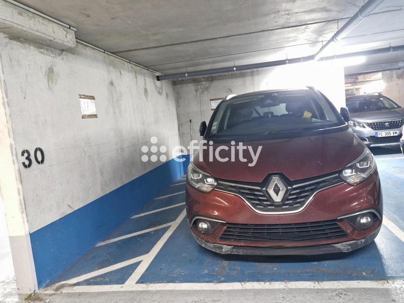 Parking / Garage - 16 m²