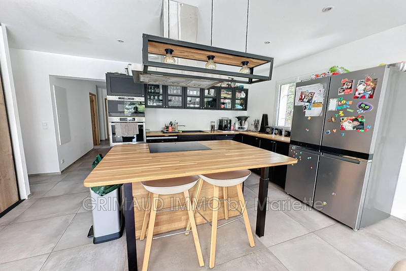 Villa - 160 m² - 6 pièces