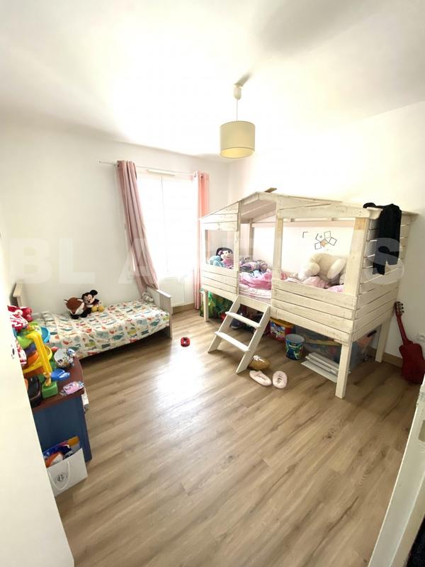 Maison traditionnelle - 110 m² - 5 pièces