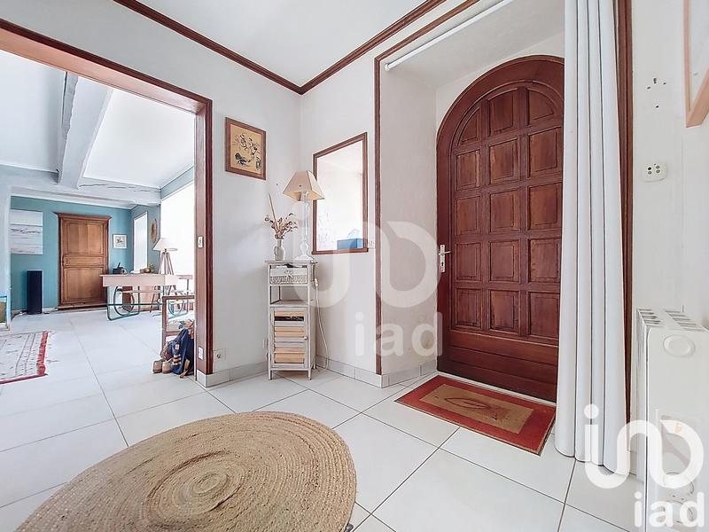 Maison - 250 m² - 8 pièces