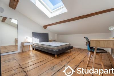 Chambre - 10 m² - 1 pièce