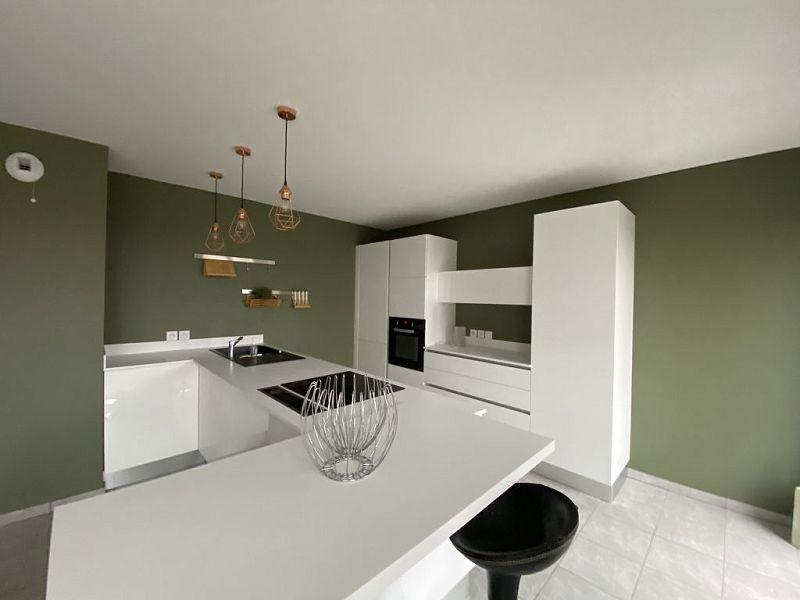 Appartement - 90 m² - 4 pièces