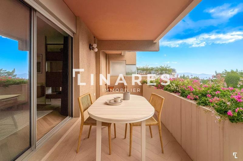 Appartement - 95 m² - 4 pièces