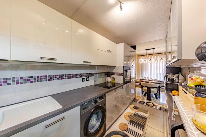 Appartement - 86 m² - 4 pièces