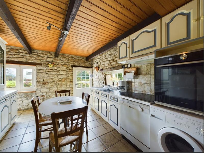 Maison - 178 m² - 8 pièces