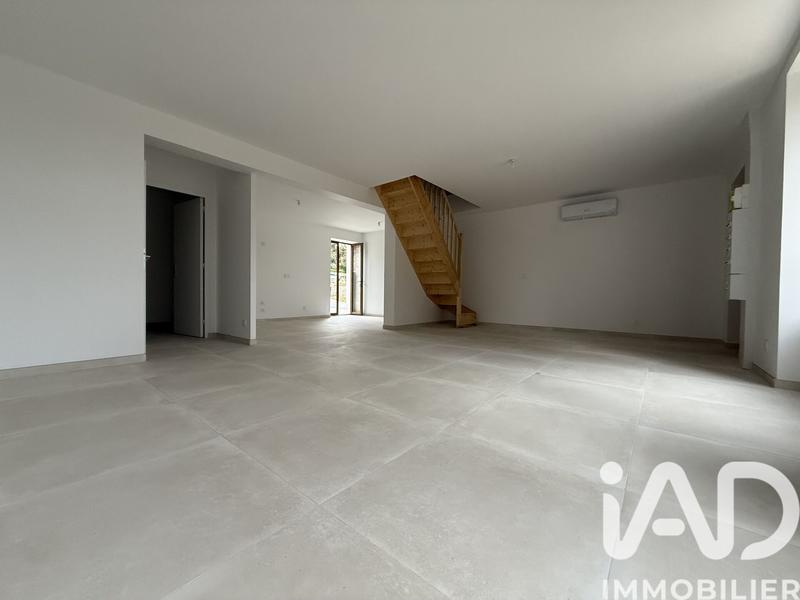 Maison - 110 m² - 5 pièces