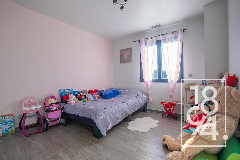 Maison - 120 m² - 4 pièces