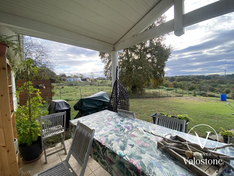 Maison - 93 m² - 4 pièces