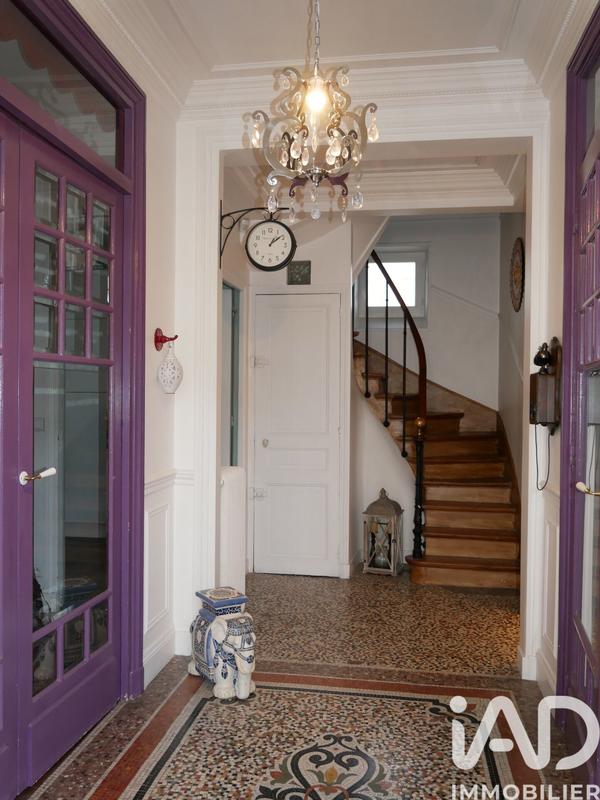 Maison - 231 m² - 8 pièces