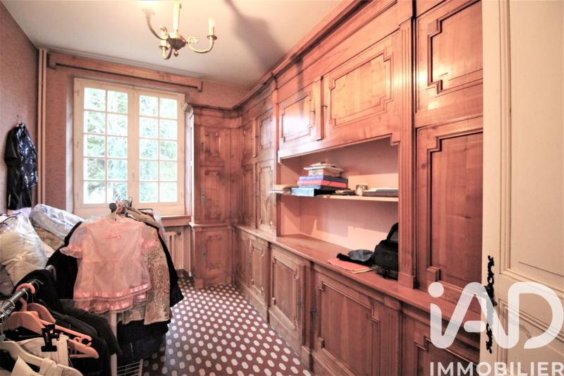 Maison - 246 m² - 8 pièces