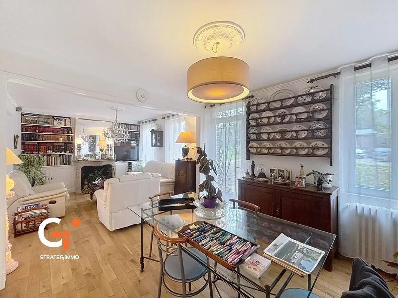 Immeuble mixte - 412 m² - 7 pièces