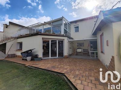 Maison - 203 m² - 7 pièces