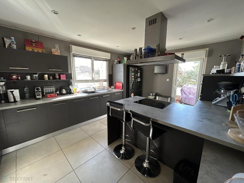 Villa - 300 m² - 13 pièces