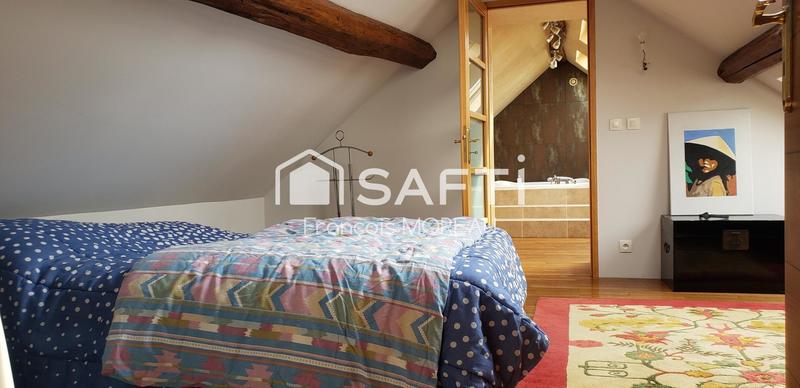 Maison - 206 m² - 6 pièces