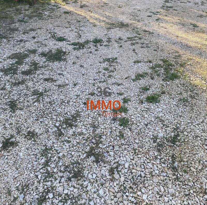 Terrain constructible - 448 m²