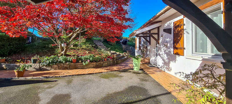 Maison - 100 m² - 3 pièces