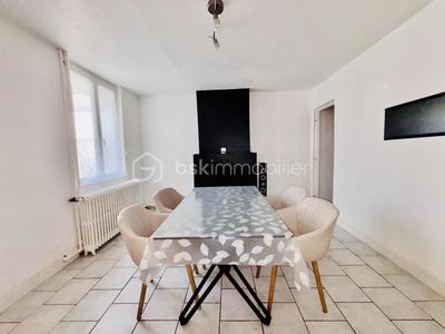 Maison de ville - 93 m² - 5 pièces