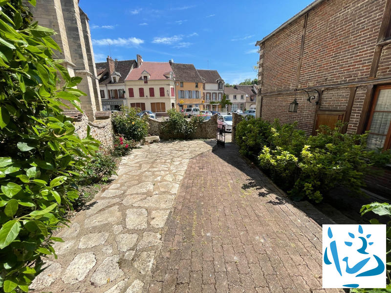 Maison - 130 m² - 2 pièces