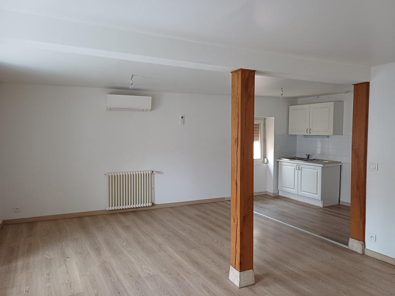 Maison traditionnelle - 104 m² - 6 pièces