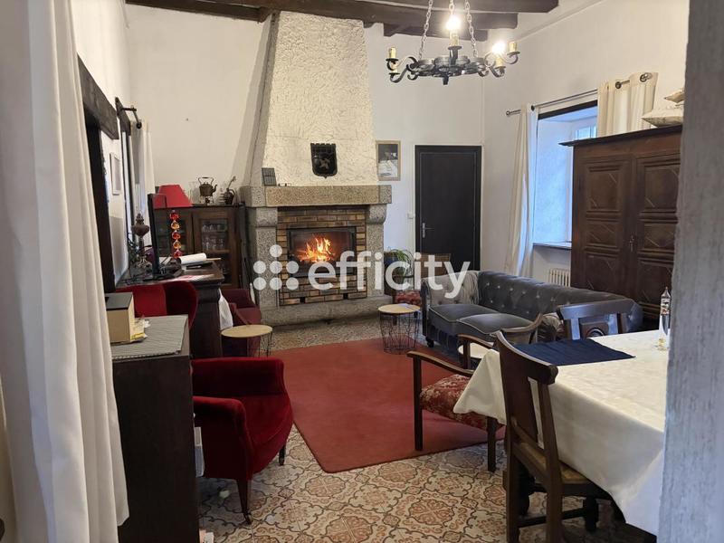 Demeure - 452 m² - 15 pièces