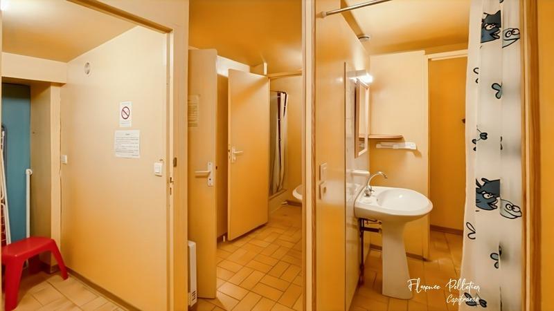 Maison - 325 m² - 14 pièces