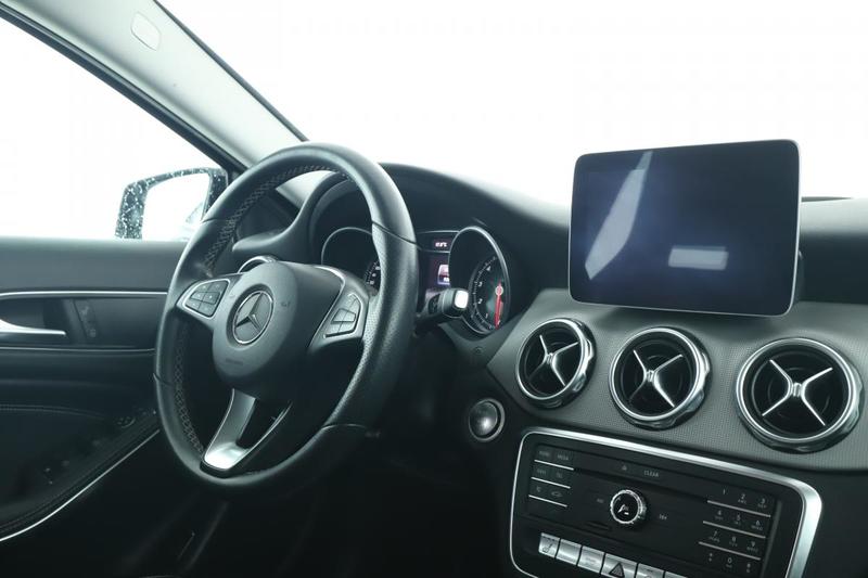 Mercedes Gla 250 Sensation 7g-Dct 211 ch