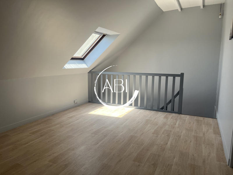 Appartement - 90 m² - 4 pièces