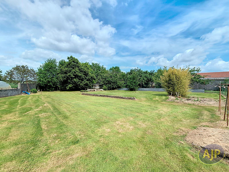 Maison - 200 m² - 6 pièces