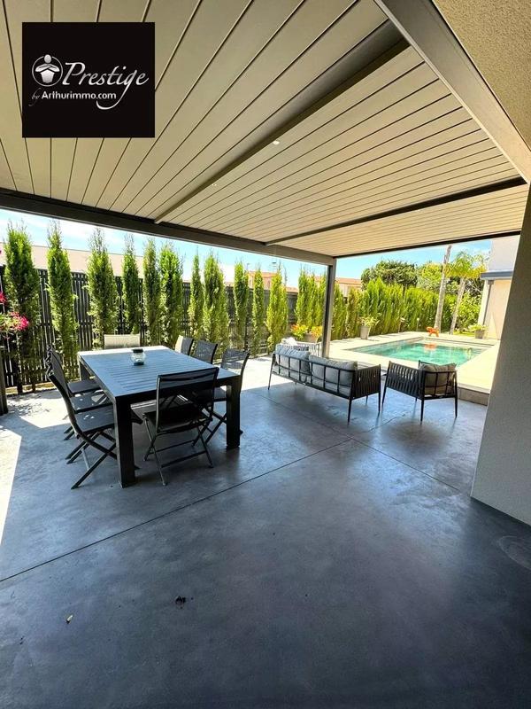 Maison - 186 m² - 5 pièces