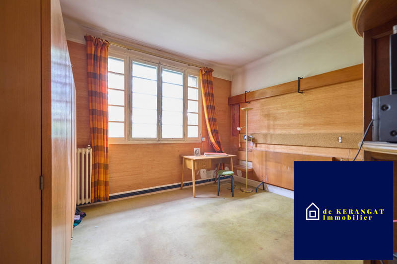 Maison traditionnelle - 230 m² - 8 pièces