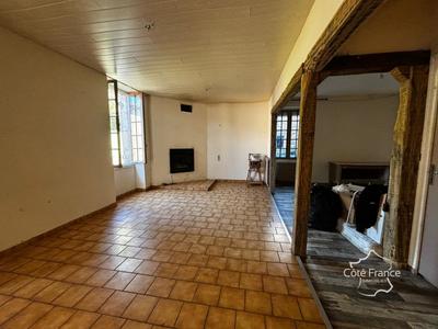 Maison de village - 130 m² - 8 pièces