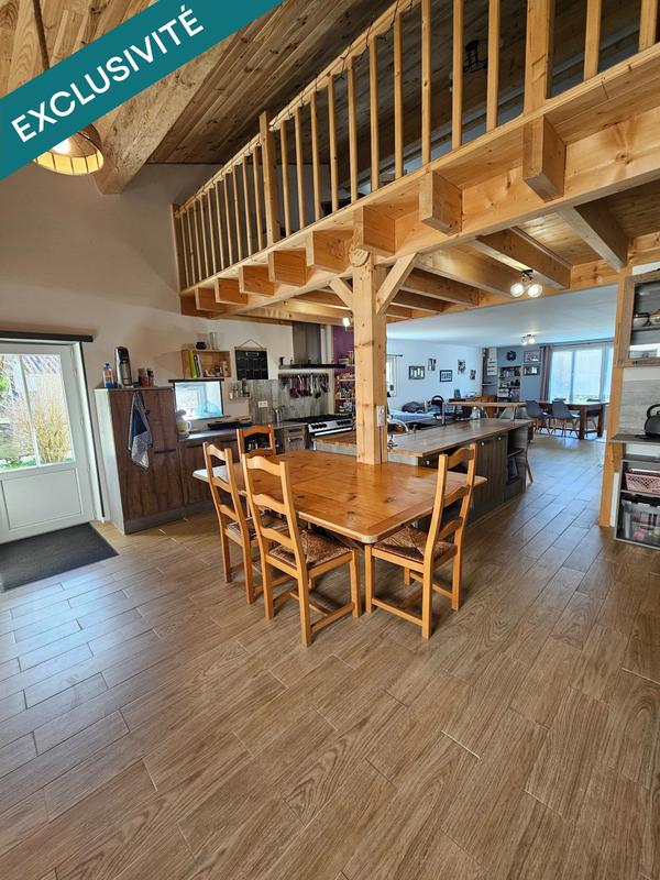 Maison - 230 m² - 6 pièces