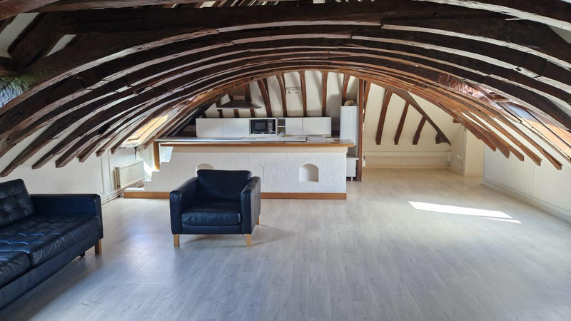 Appartement - 96 m² - 3 pièces