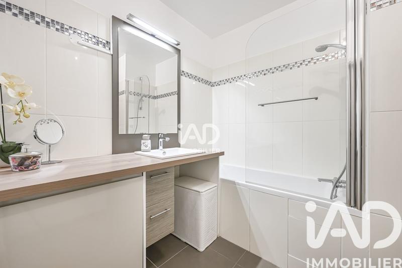 Appartement - 100 m² - 5 pièces