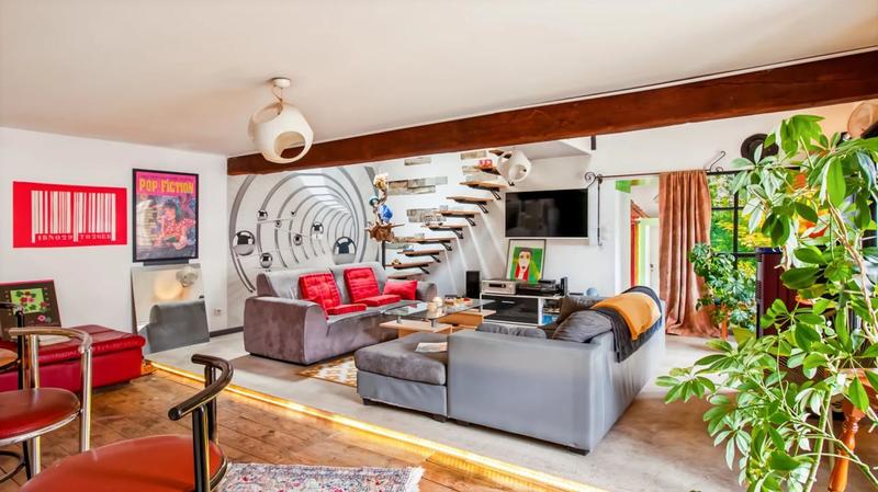 Maison - 270 m² - 6 pièces