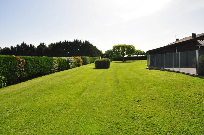 Maison - 218 m² - 8 pièces