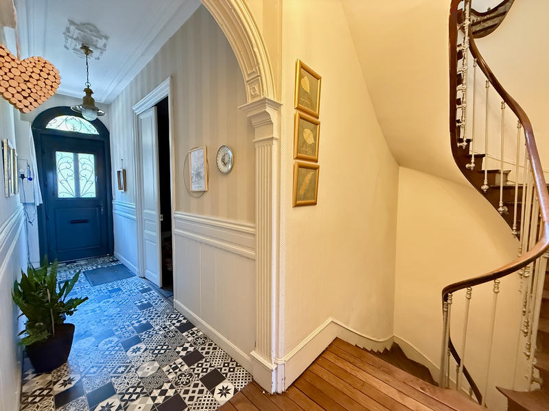 Maison - 160 m² - 7 pièces