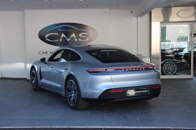 Porsche taycan 4s 571 ch avec batterie performance plus