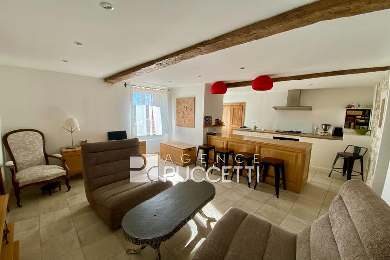 Appartement - 75 m² - 4 pièces