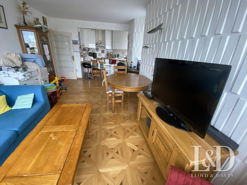 Appartement - 82 m² - 4 pièces