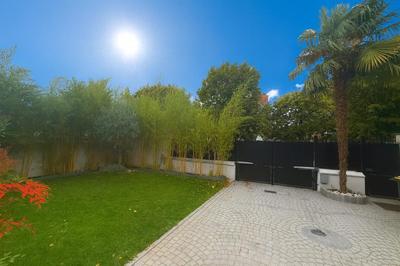 Villa - 200 m² - 7 pièces