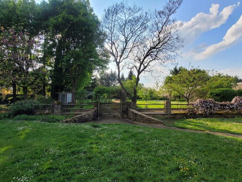 Maison - 240 m² - 10 pièces