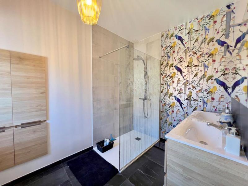 Maison - 206 m² - 7 pièces